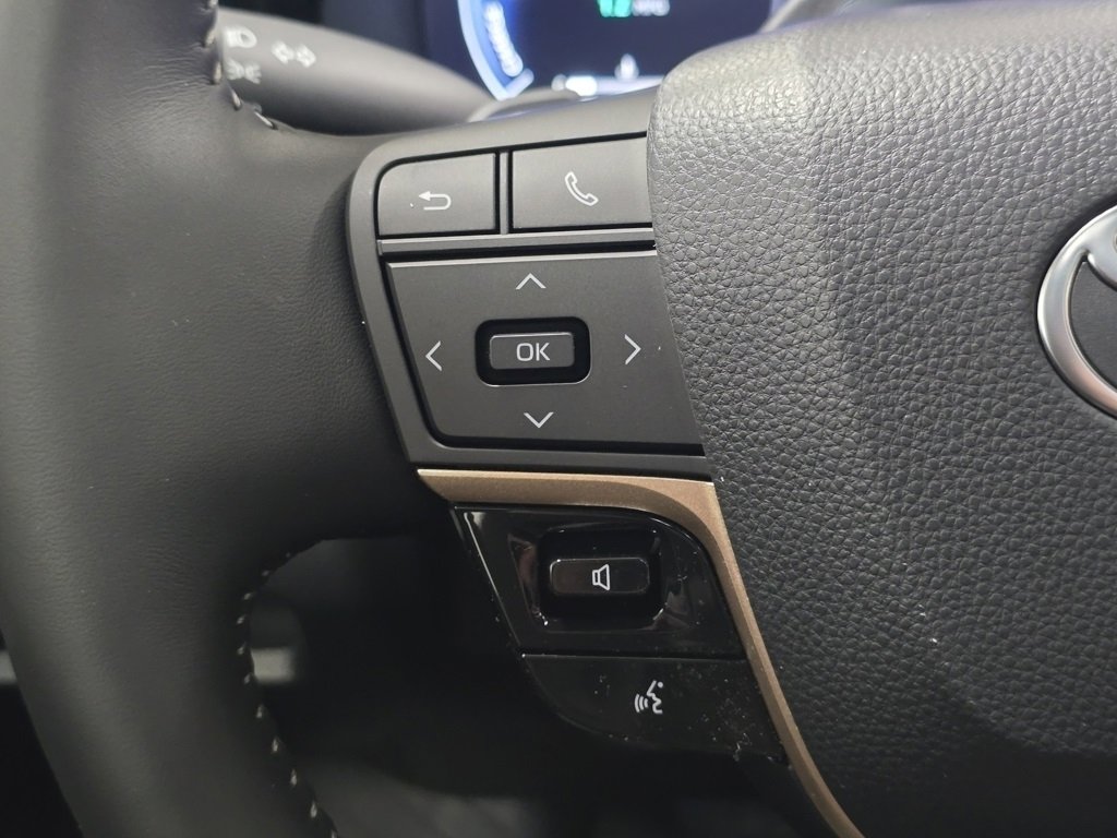 New 2026 Toyota Crown Platinum image 35