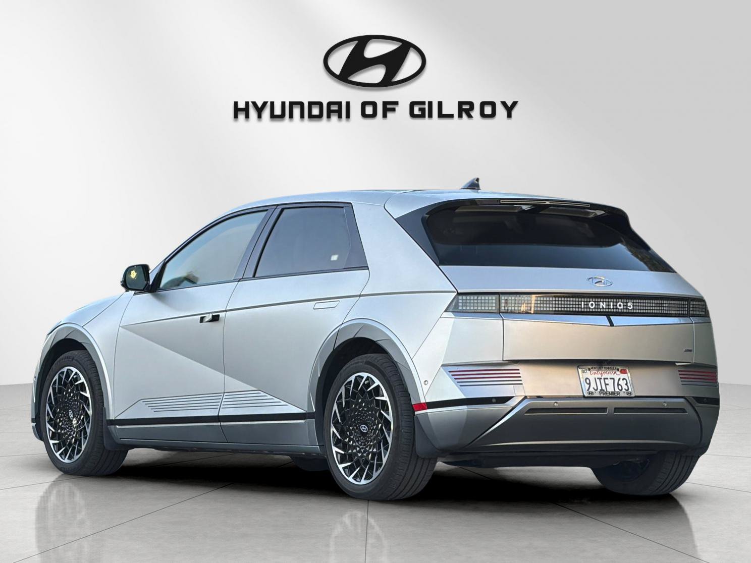 Certified 2023 Hyundai Ioniq 5 Limited w/ Cargo Package AWD/4WD image 3