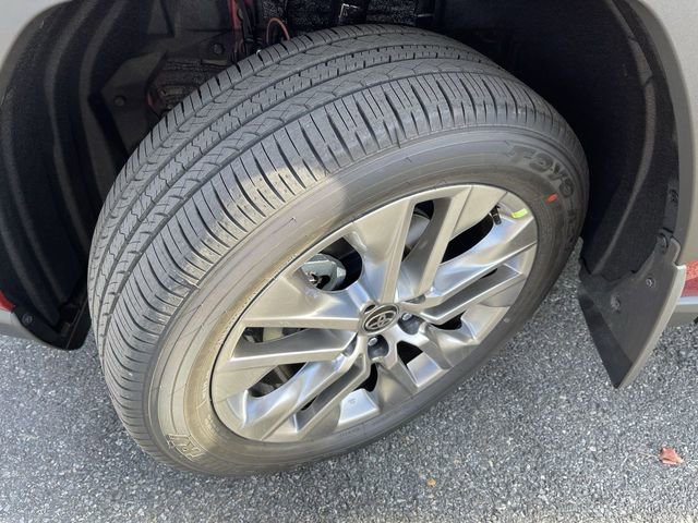 New 2025 Toyota RAV4 Limited image 2