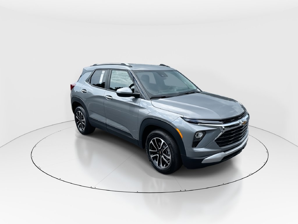 New 2026 Chevrolet TrailBlazer LT w/ LT Cold Weather Package FWD image 2