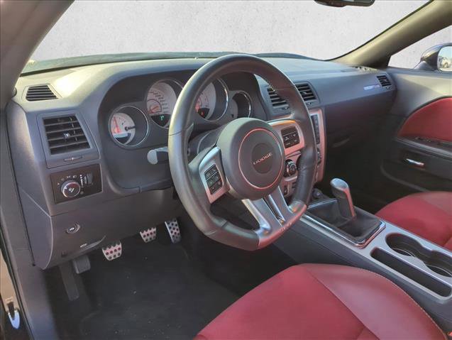 Used 2013 Dodge Challenger SRT8 w/ Premium Sound Group image 13
