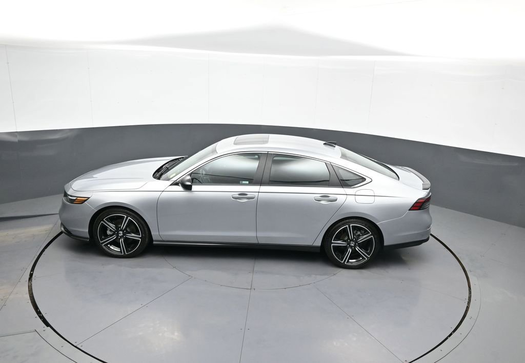 Certified 2025 Honda Accord Sport image 40