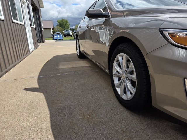 Used 2023 Chevrolet Malibu LT FWD image 13
