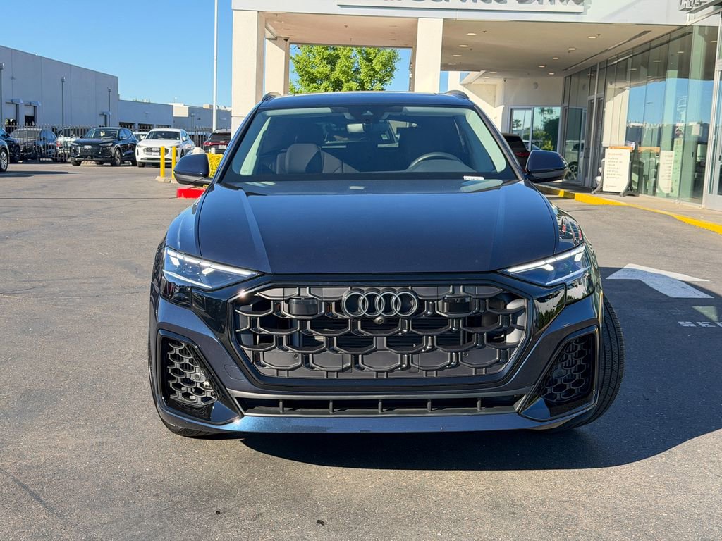 Used 2025 Audi Q8 Premium Plus w/ Premium Plus Package image 4