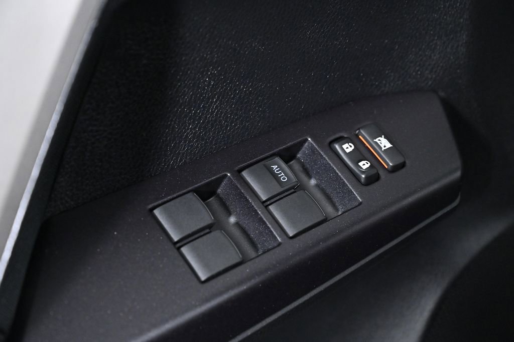 Used 2018 Toyota RAV4 LE w/ All Weather Liner Package image 22