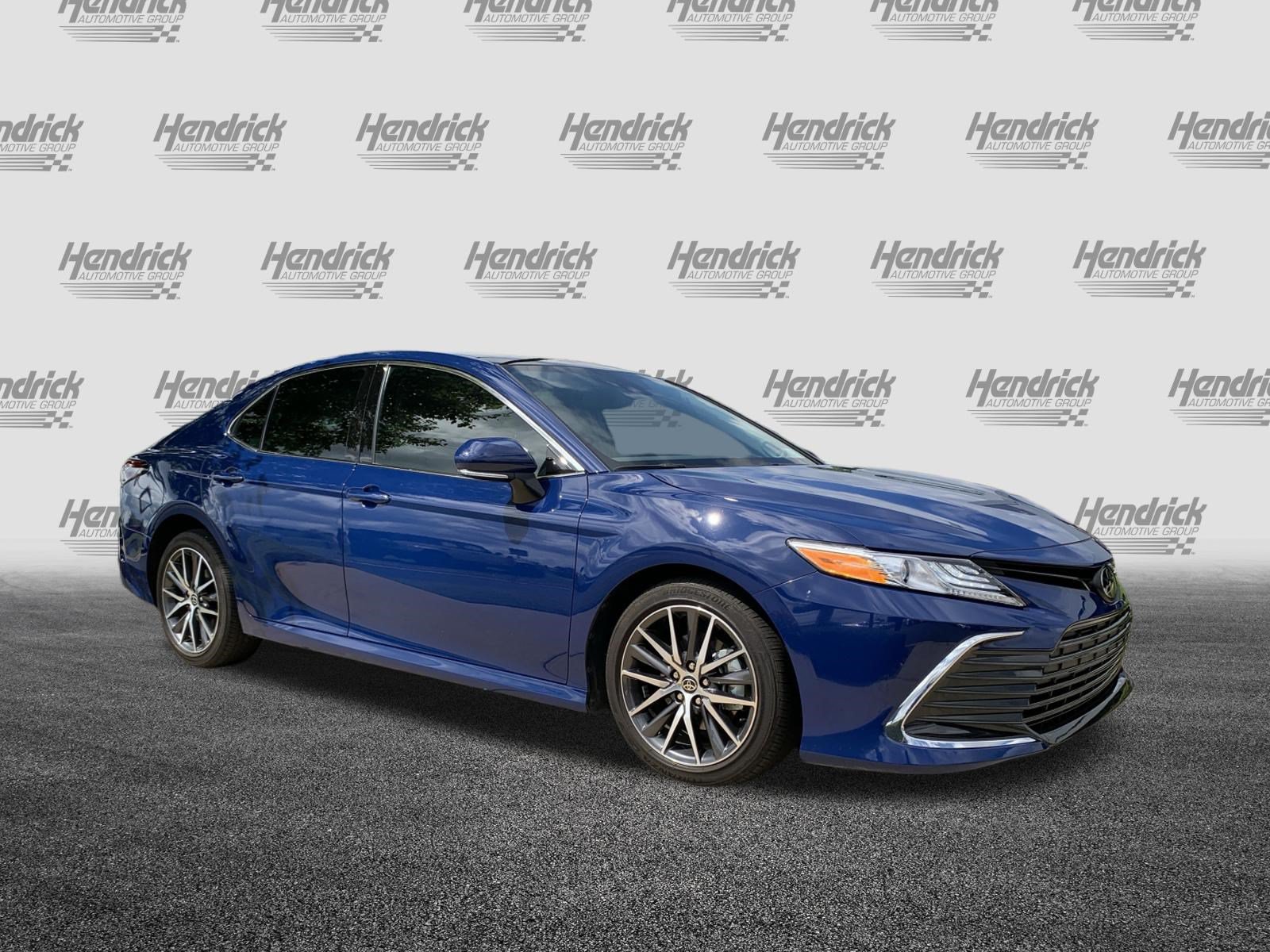 Used 2024 Toyota Camry XLE FWD image 2
