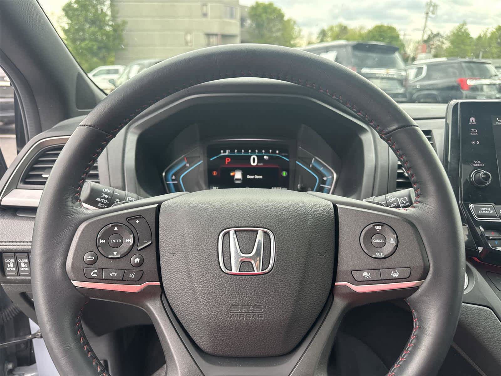 Used 2024 Honda Odyssey Sport image 17