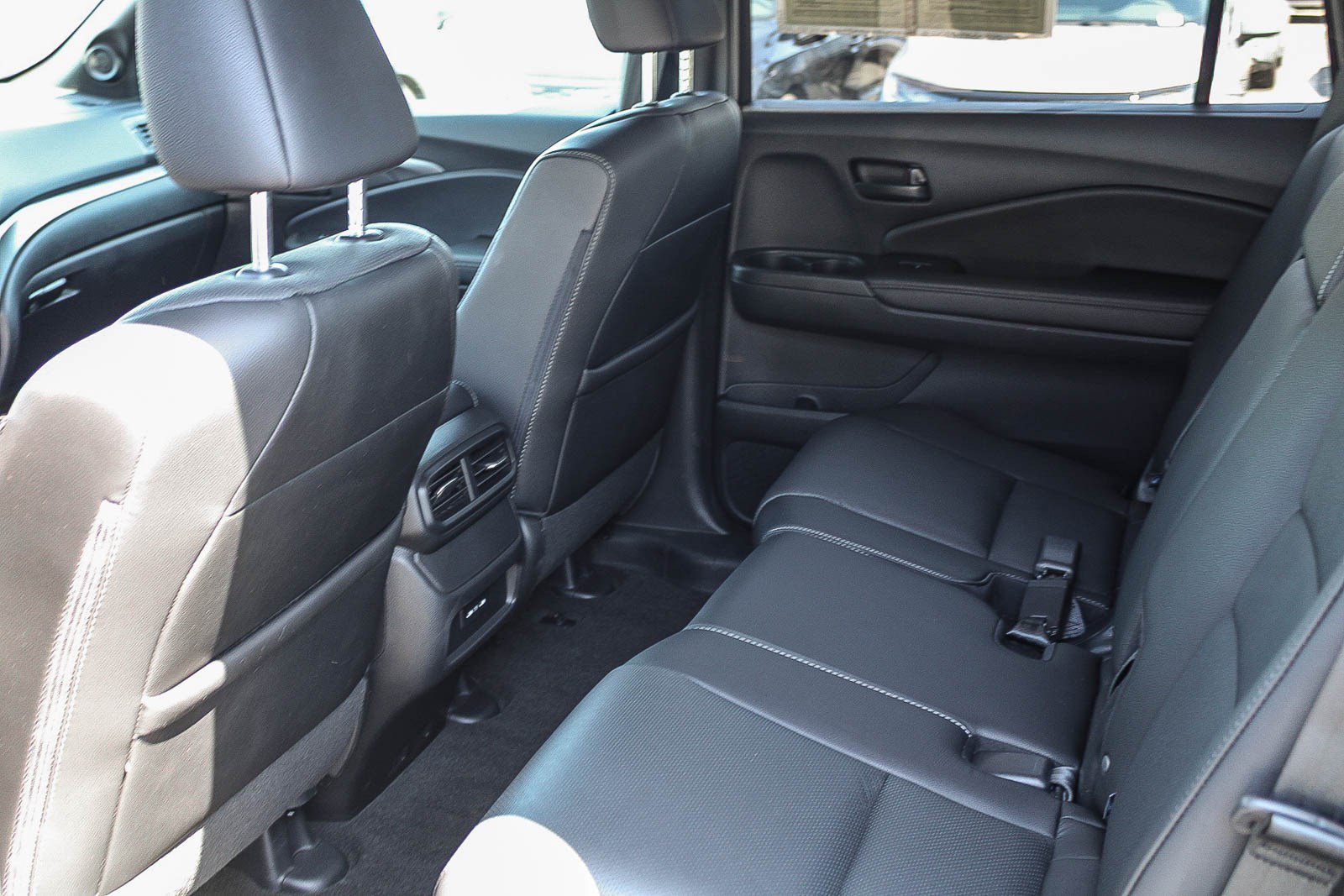 Certified 2025 Honda Passport EX-L image 20