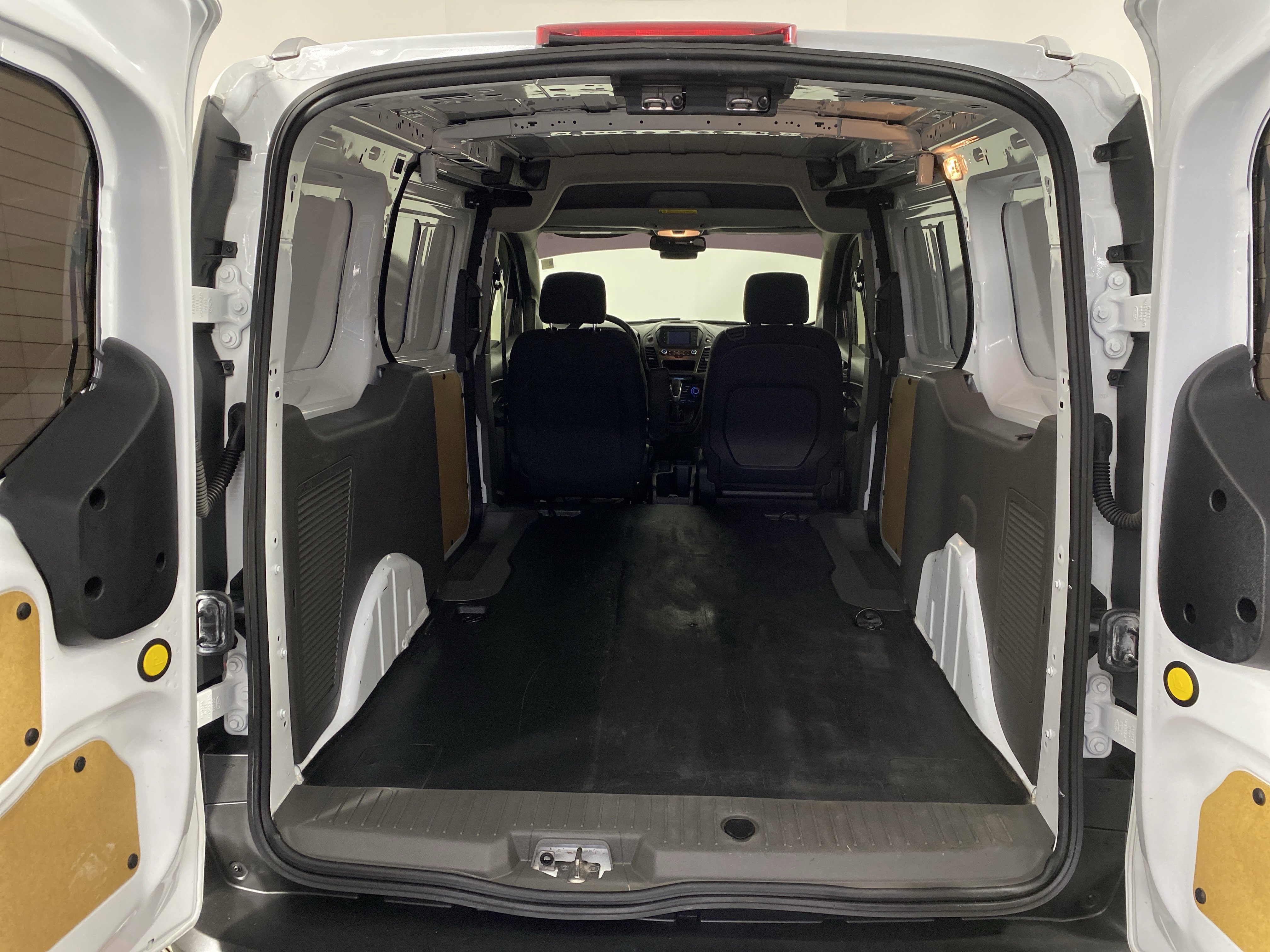 Used 2023 Ford Transit Connect XL image 29