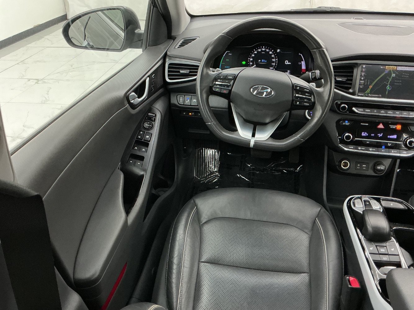 Used 2019 Hyundai Ioniq Limited FWD image 31
