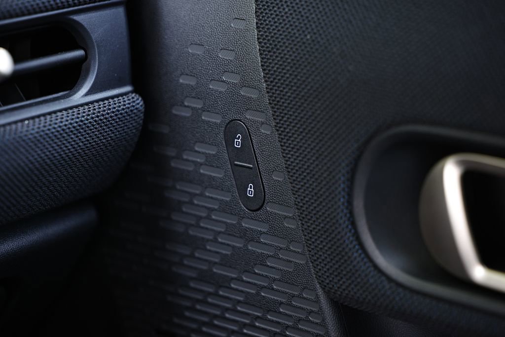 Used 2025 MINI Cooper S FWD image 39