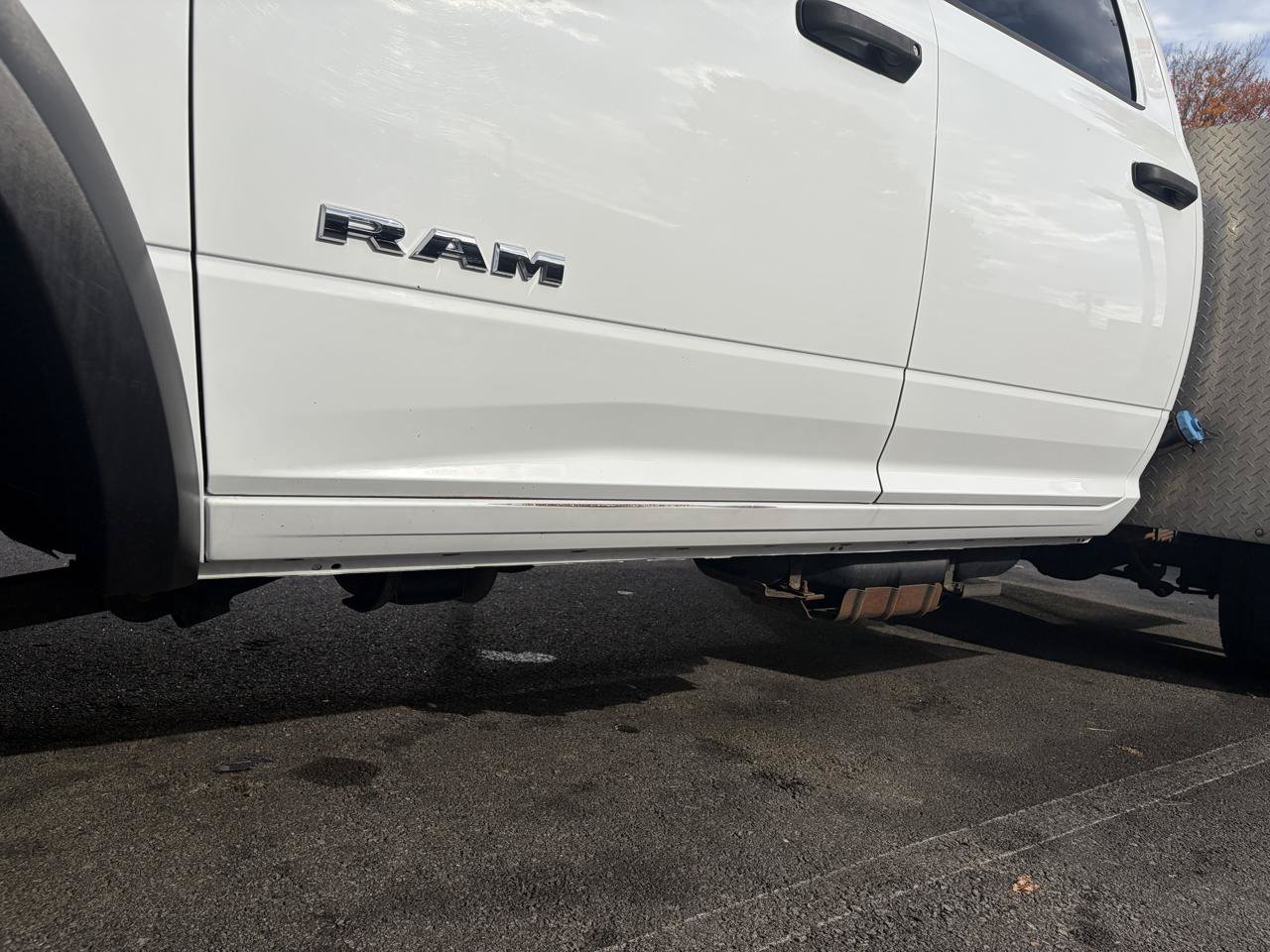 Used 2019 RAM 5500 Tradesman w/ Electrical Accessory Group AWD/4WD image 11