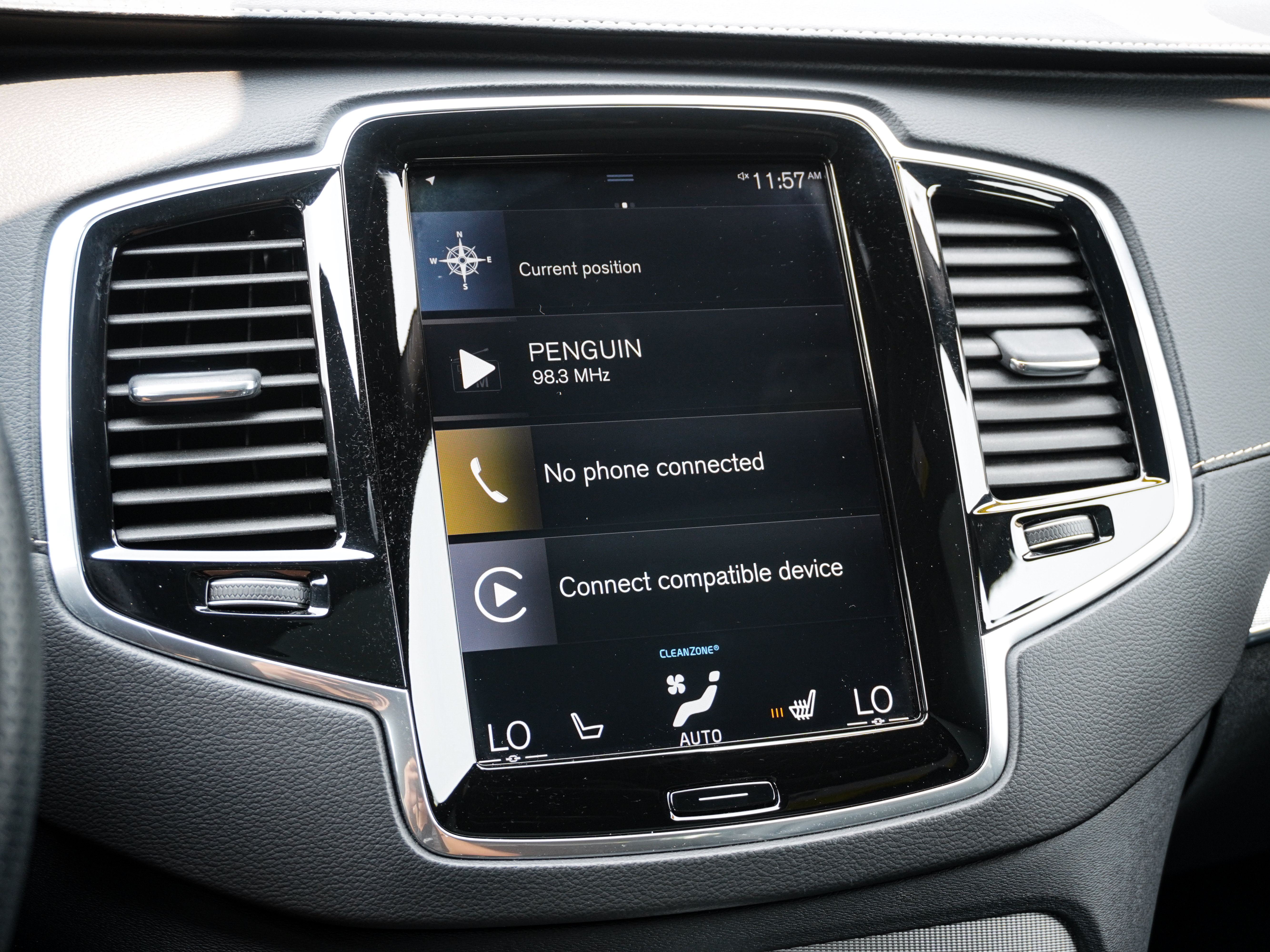 Used 2019 Volvo XC90 T6 R-Design w/ Advanced Package AWD/4WD image 23