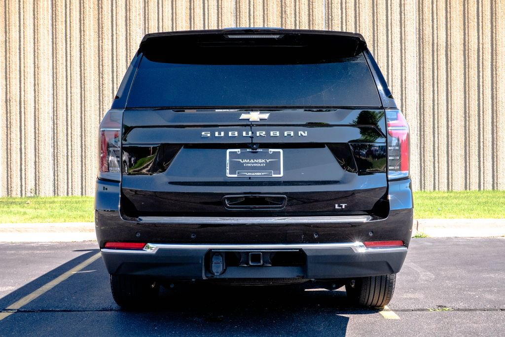 Certified 2025 Chevrolet Suburban LT AWD/4WD image 7