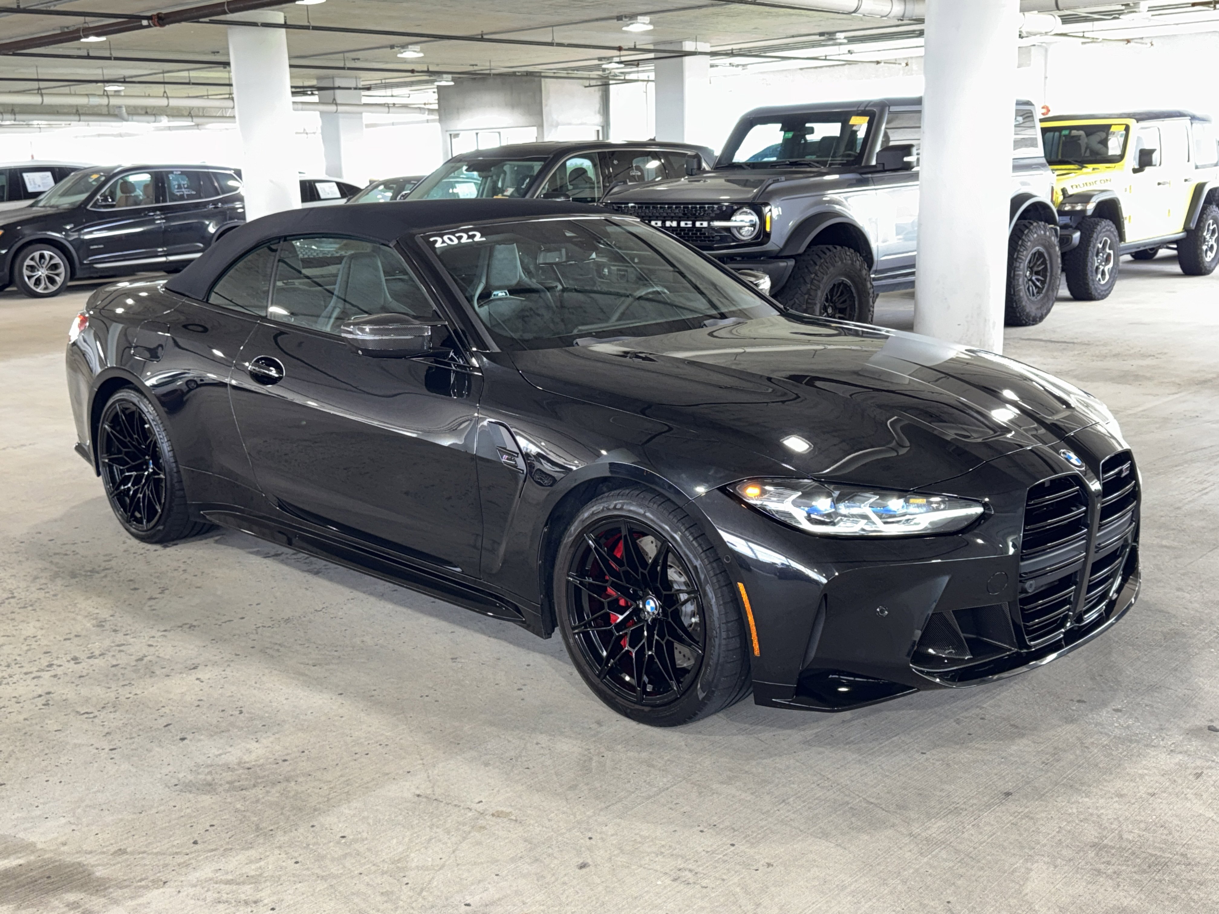 Used 2022 BMW M4 xDrive Competition w/ M Carbon Exterior Package image 2