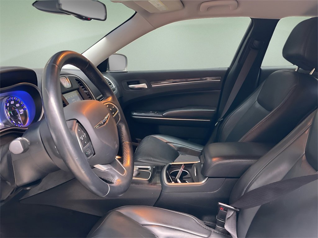Used 2017 Chrysler 300 Limited image 16