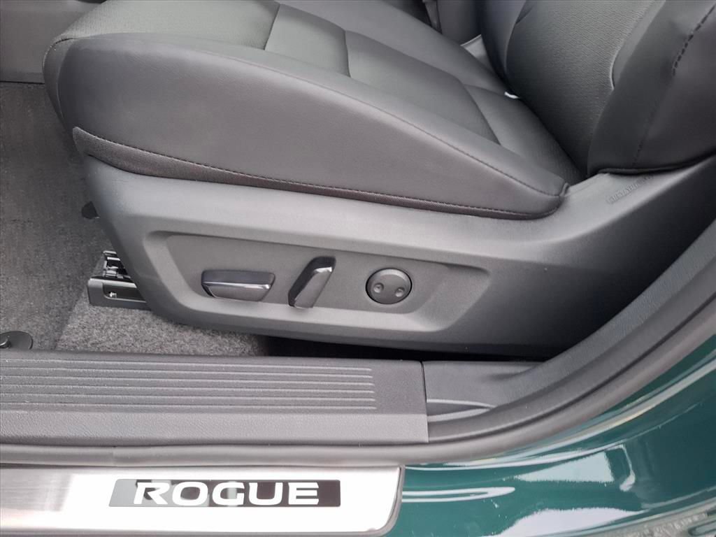 New 2026 Nissan Rogue Dark Armor FWD image 16