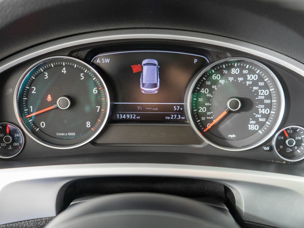 Used 2017 Volkswagen Touareg Executive image 19