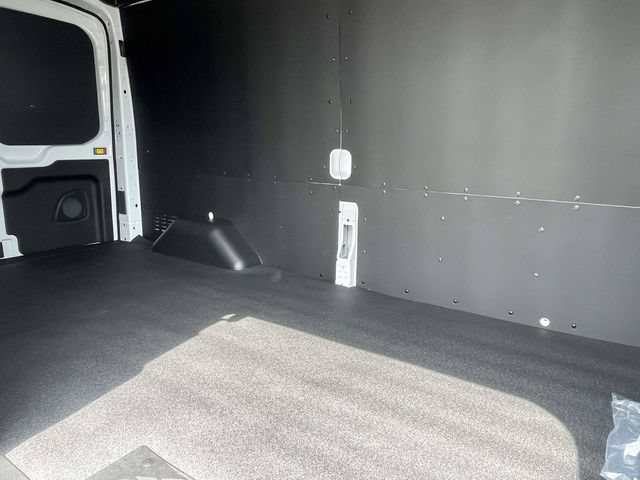 New 2026 Ford Transit 250 148 Medium Roof w/ Load Area Protection Package RWD image 6