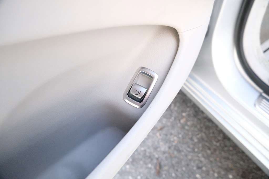 Used 2016 Mercedes-Benz S 550 Sedan image 21