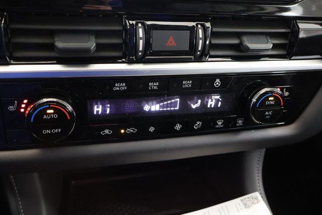 New 2025 Nissan Pathfinder SL image 19