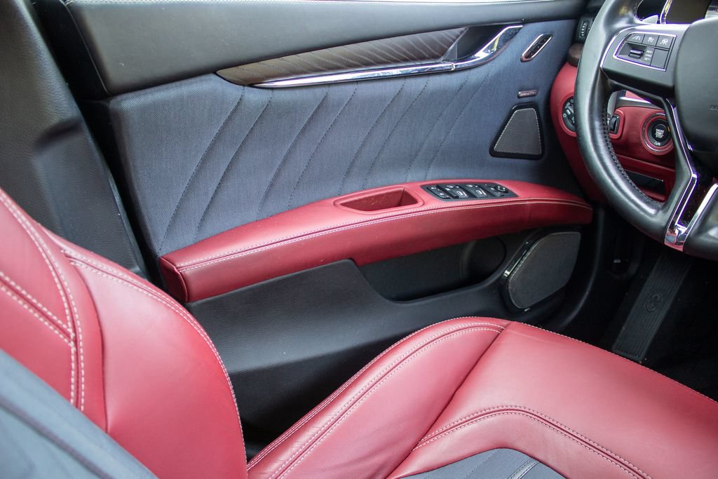 Used 2019 Maserati Quattroporte S GranLusso Q4 AWD/4WD image 18