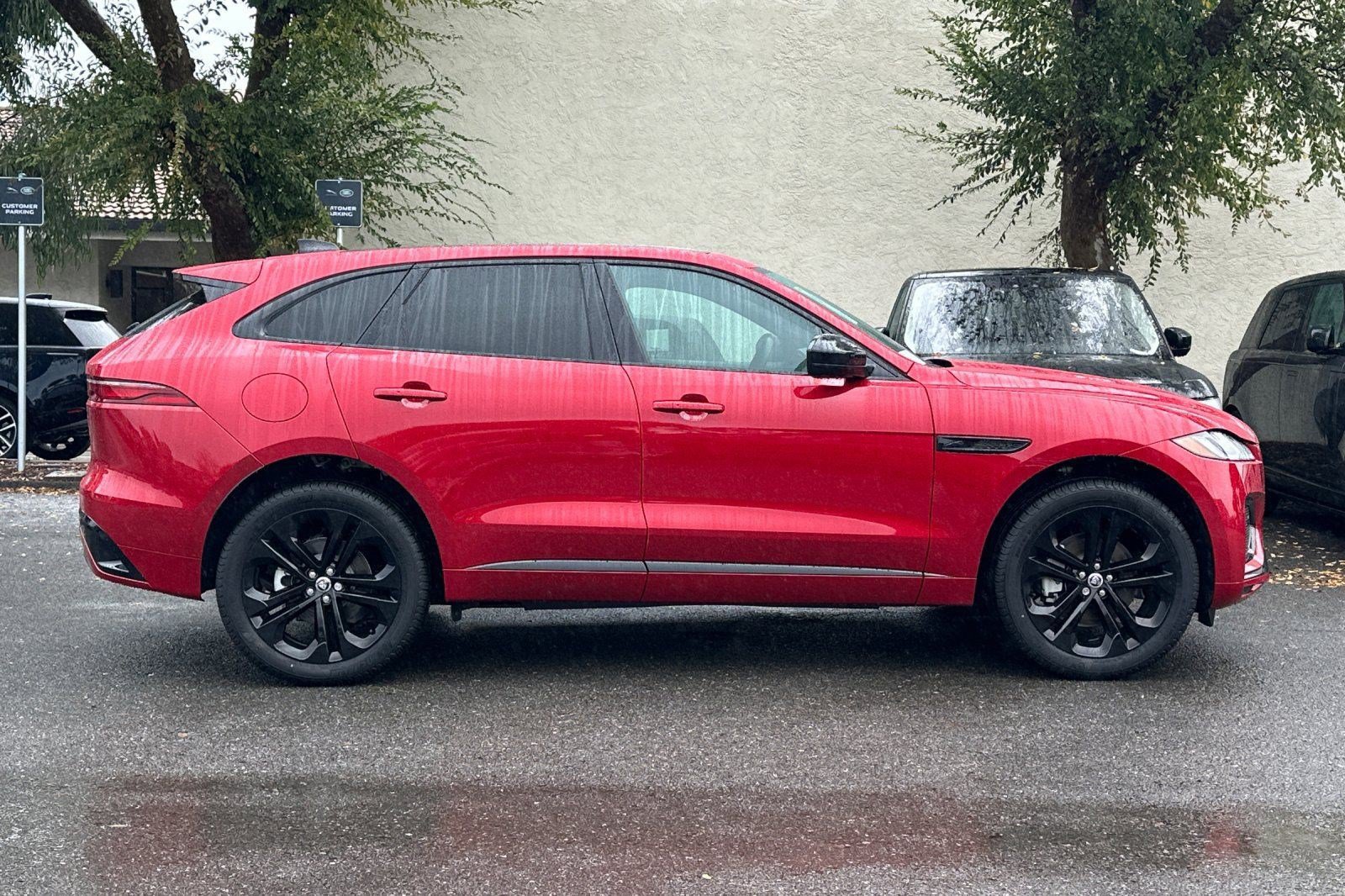 New 2024 Jaguar F-PACE R-Dynamic S AWD/4WD image 7