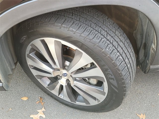 Used 2020 Subaru Ascent Limited w/ Popular Package #4 image 3