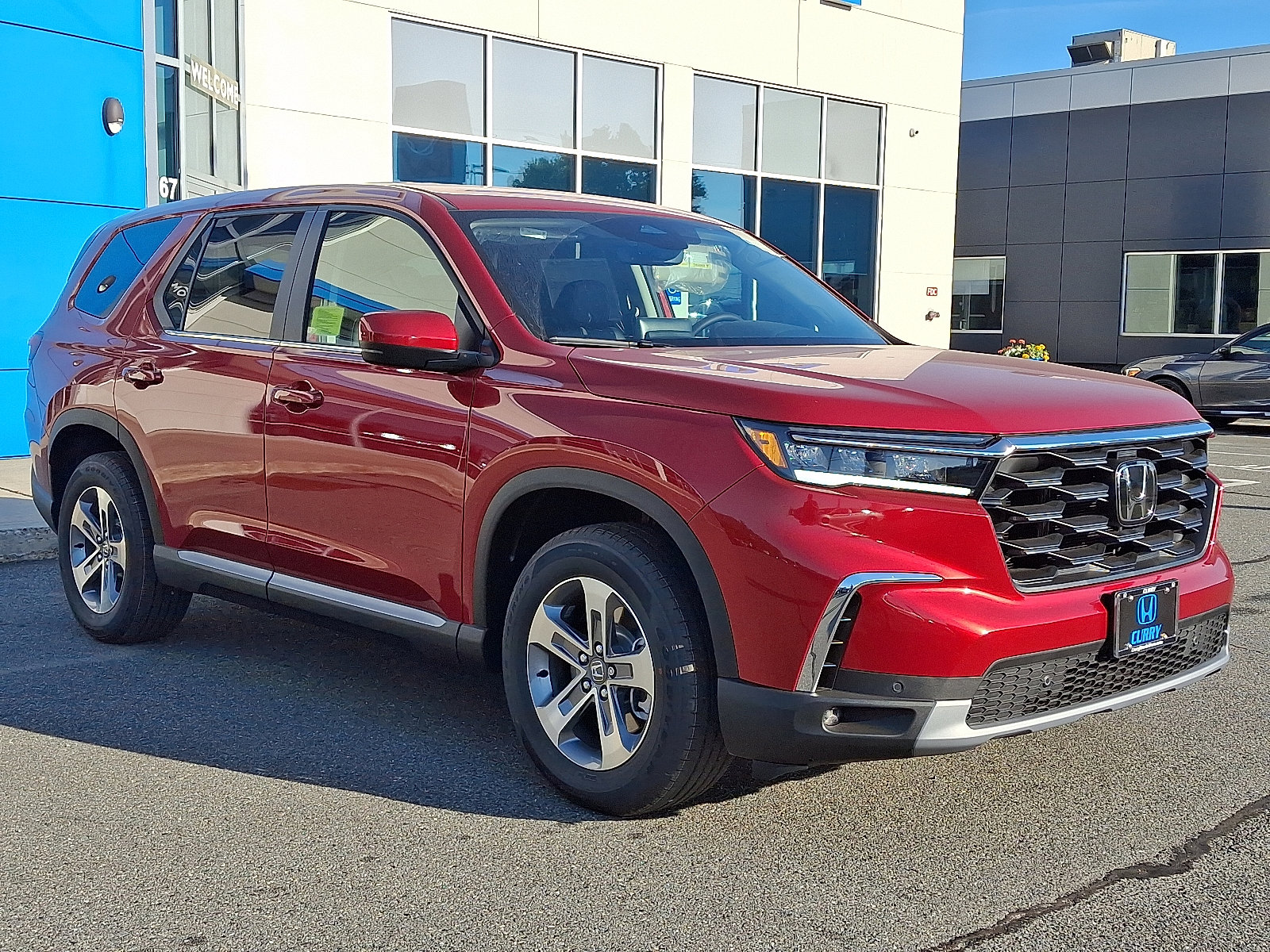 New 2025 Honda Pilot EX-L image 2