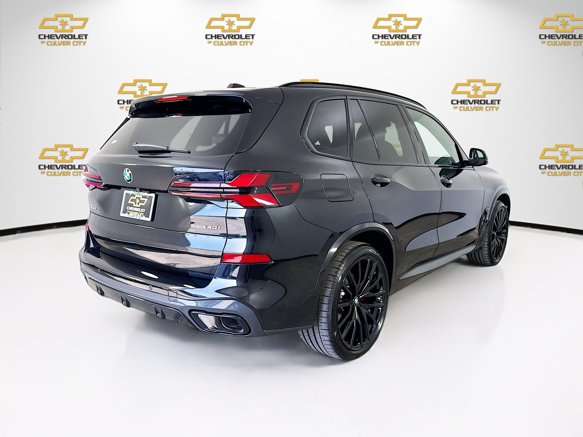 Used 2026 BMW X5 sDrive40i w/ M Sport Package RWD image 7