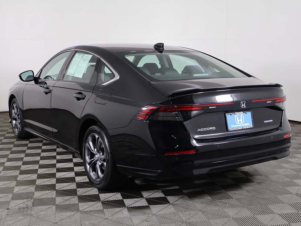 Used 2024 Honda Accord EX-L image 9