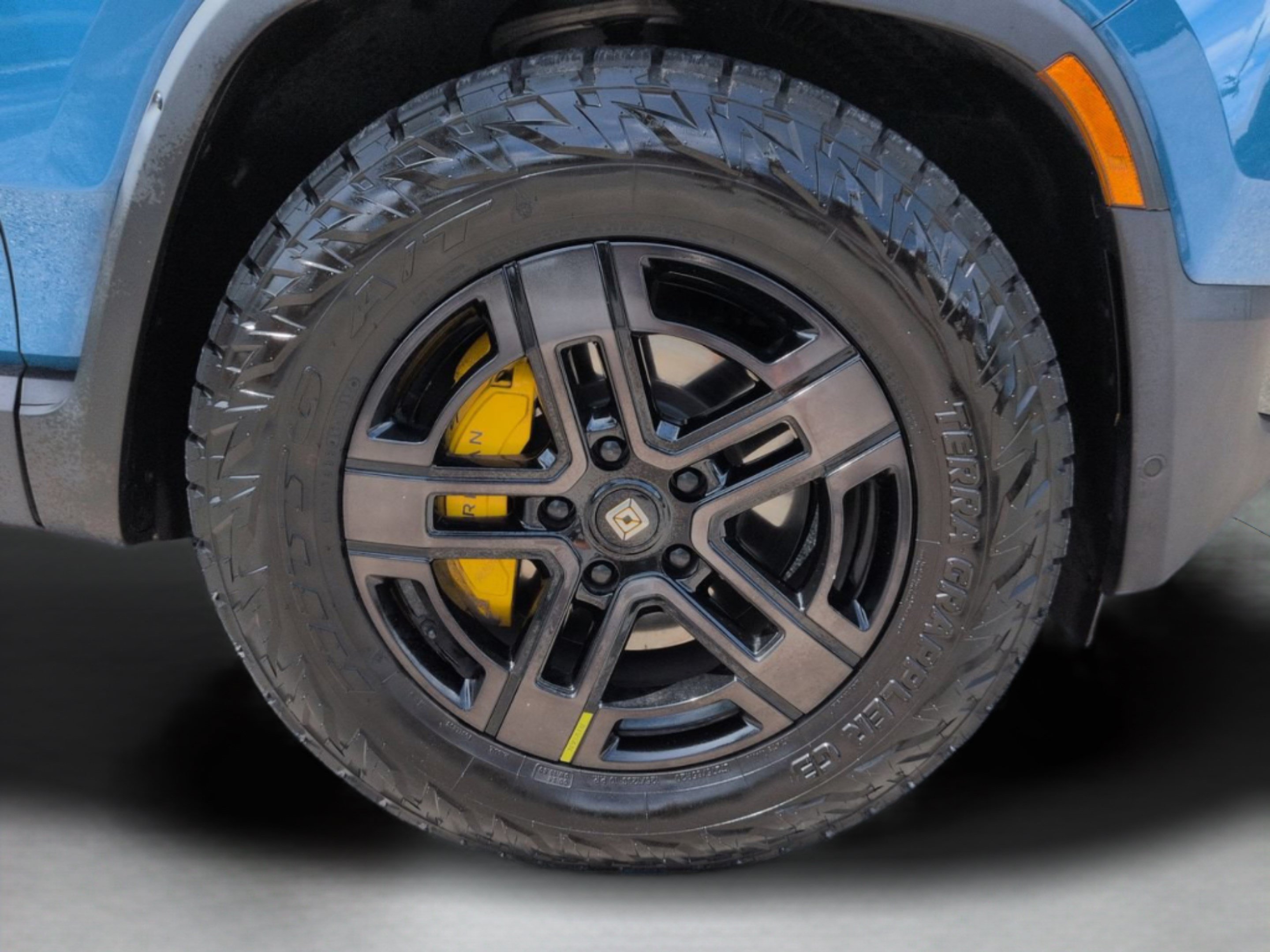 Used 2023 Rivian R1S Adventure Quad AWD/4WD image 13