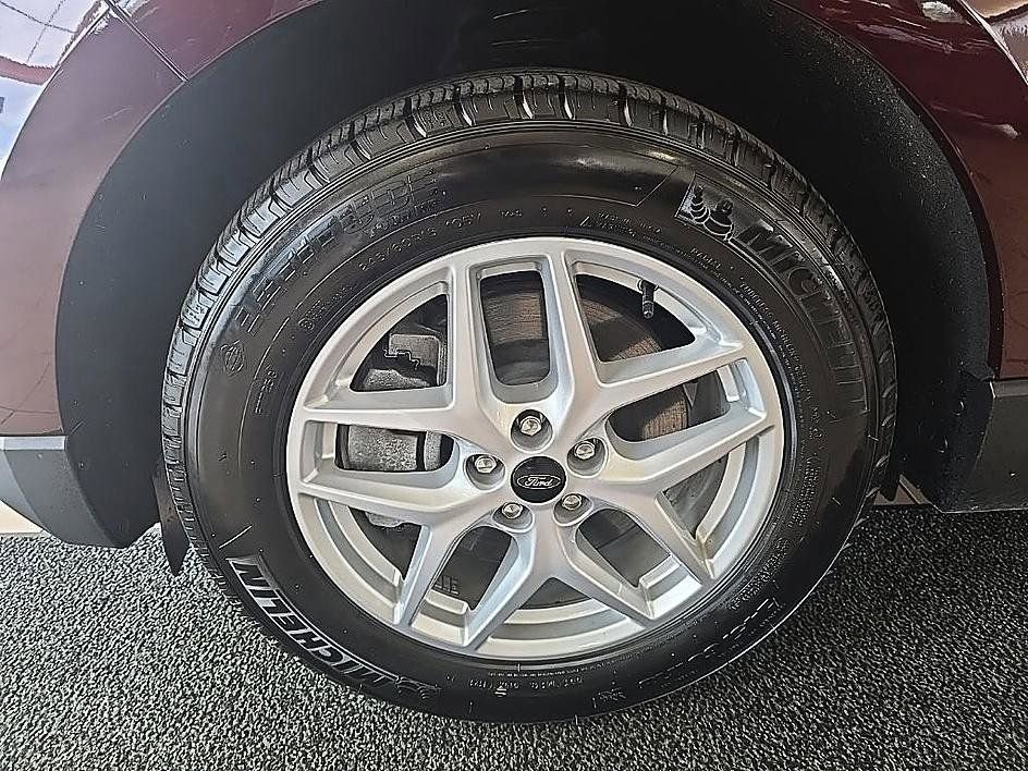 Used 2023 Ford Edge SEL AWD/4WD image 42
