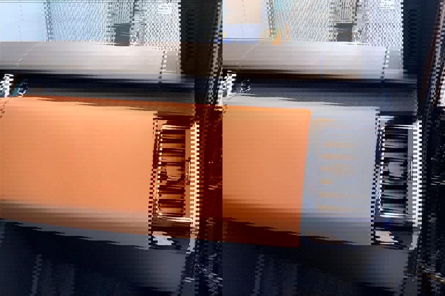 Used 2018 Land Rover Range Rover Sport HSE Dynamic image 18