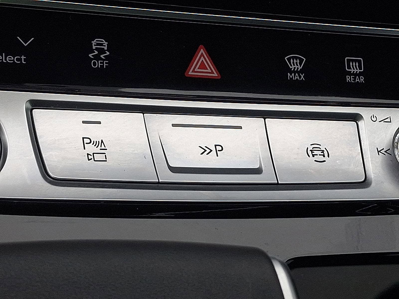 Certified 2025 Audi Q7 3.0T Prestige w/ Prestige Package image 26