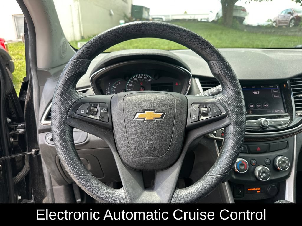 Used 2020 Chevrolet Trax LS w/ Tint and Cruise Package AWD/4WD image 14