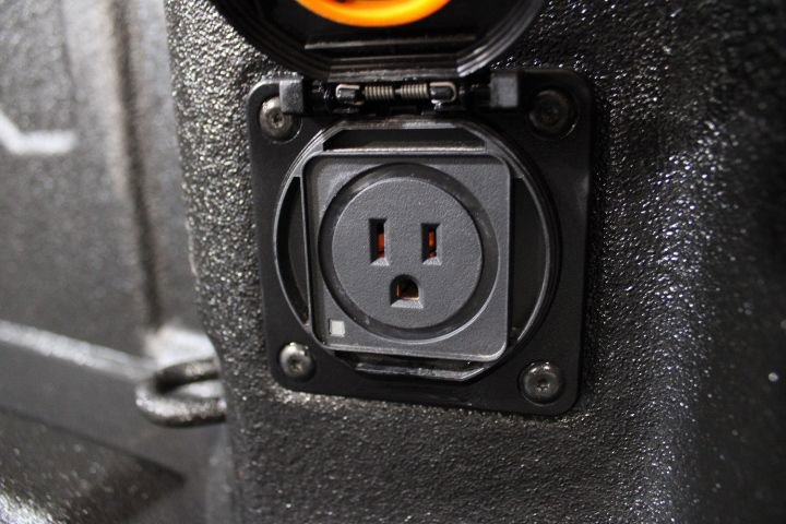 Used 2025 GMC Sierra 2500 Denali image 16