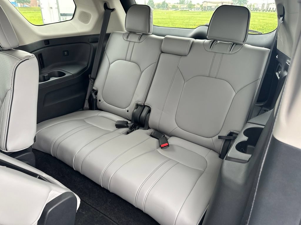 Used 2024 Honda Pilot Elite image 16