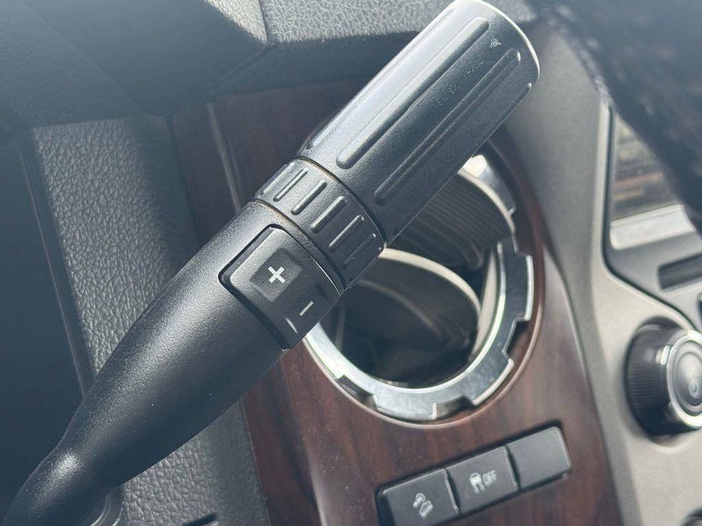 Used 2016 Ford F350 Lariat w/ Lariat Ultimate Package image 35