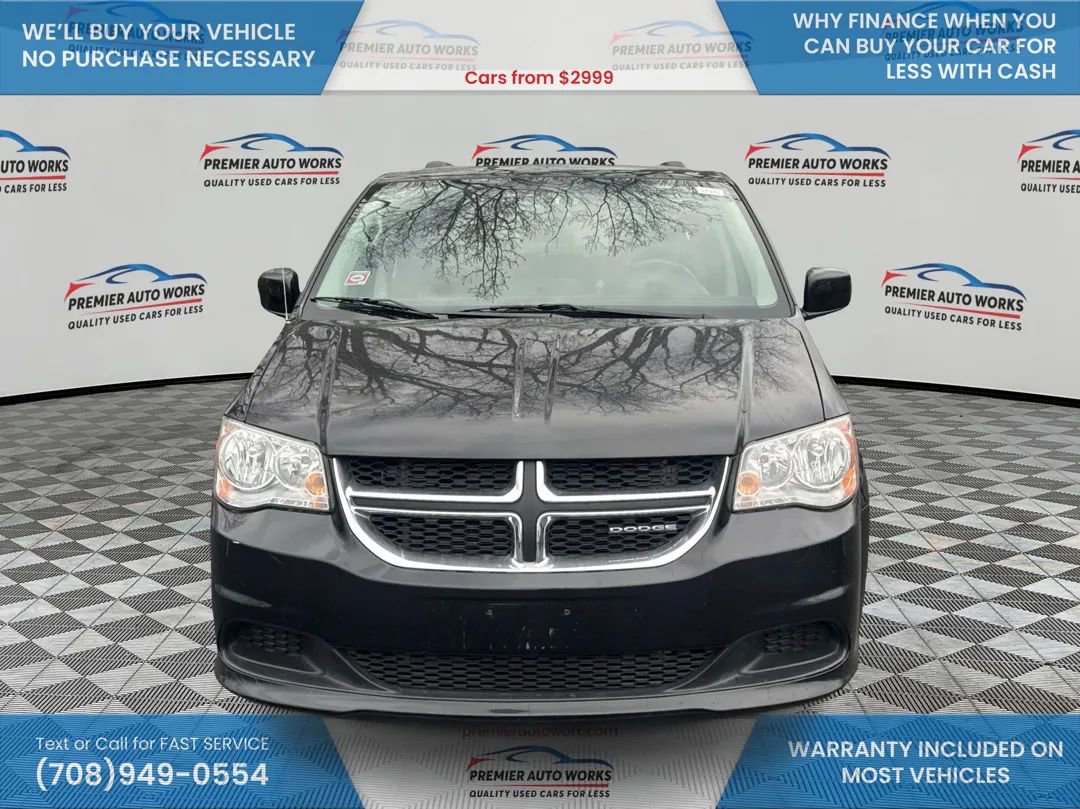Used 2012 Dodge Grand Caravan SXT w/ UConnect Hands-Free Group image 2