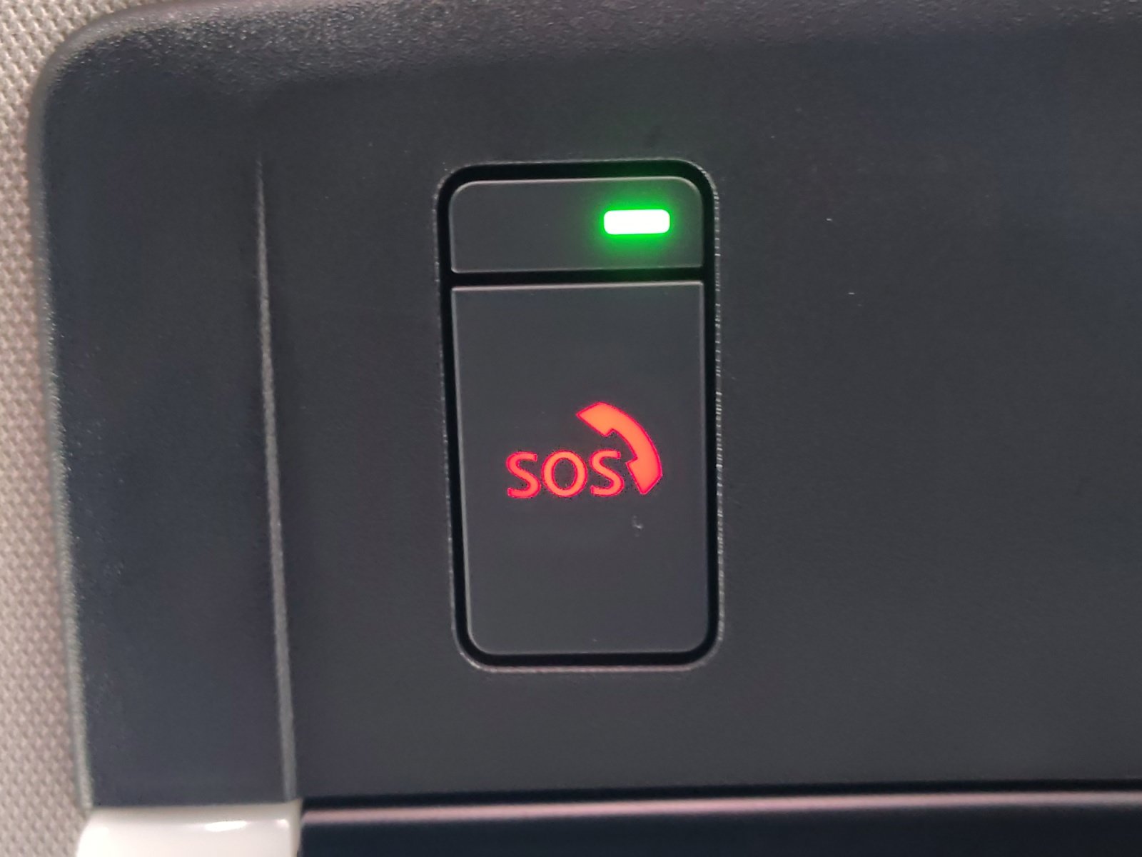 Used 2025 Nissan Pathfinder SV w/ Cargo Package FWD image 34