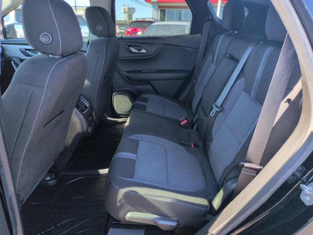 Used 2024 Chevrolet Blazer LT w/ Convenience Package FWD image 25