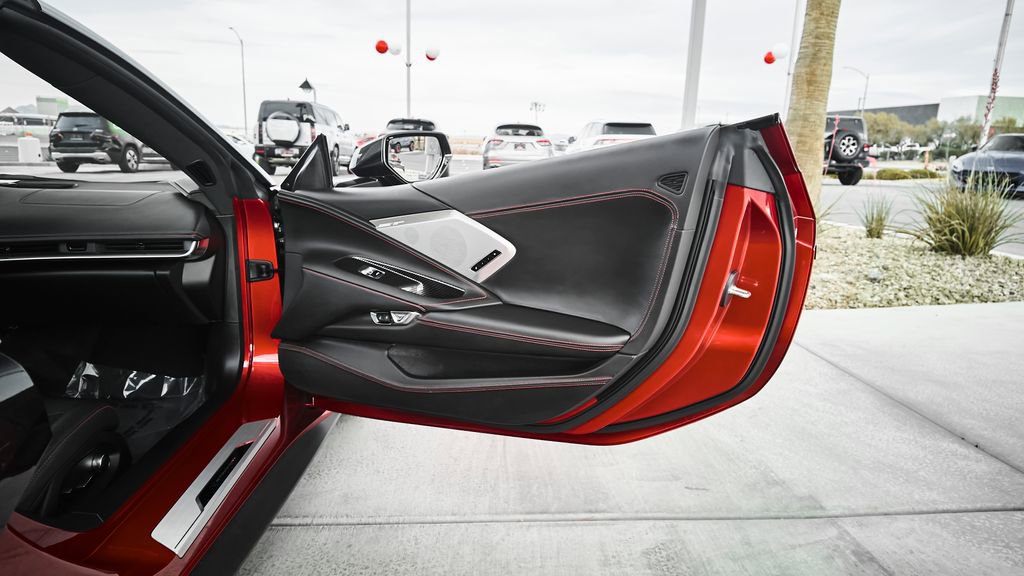 Used 2023 Chevrolet Corvette Stingray Premium Conv w/ Z51 Performance Package image 11