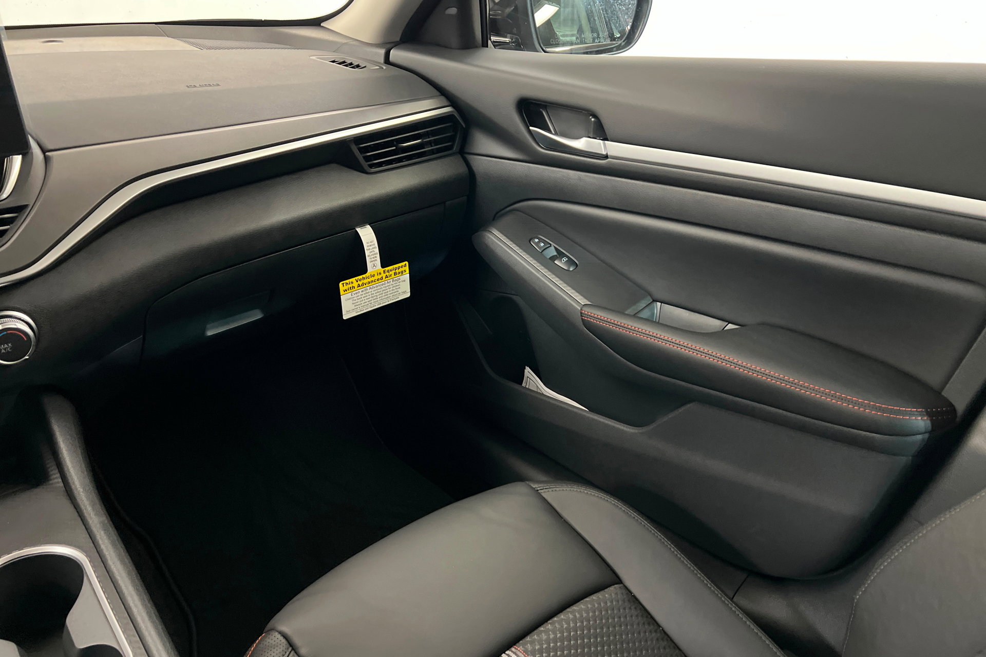 New 2026 Nissan Altima 2.5 SR FWD image 10