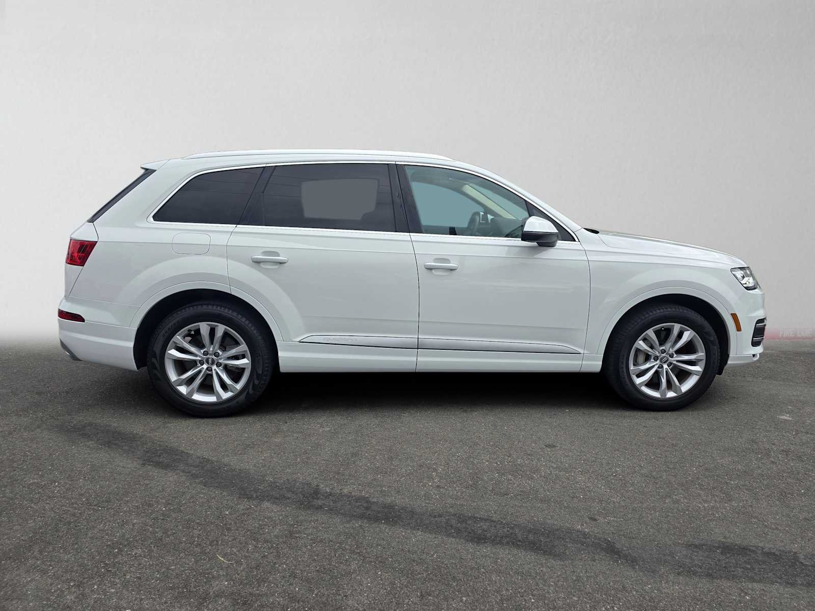 Used 2017 Audi Q7 3.0T Premium Plus AWD/4WD image 2