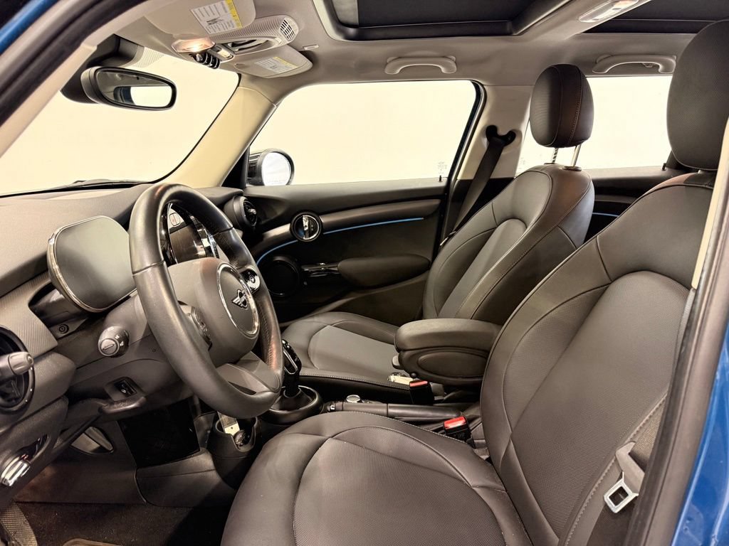 Certified 2024 MINI Cooper 4-Door Hardtop FWD image 10