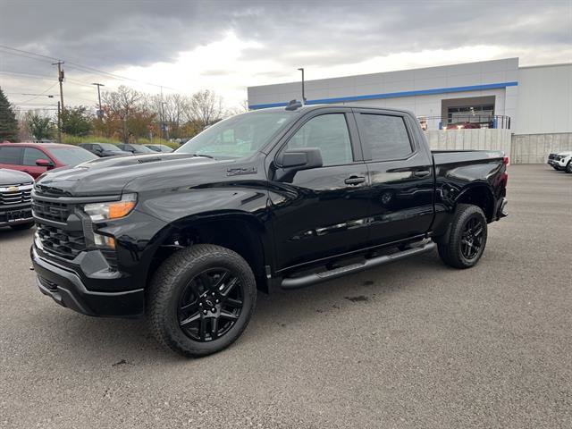 New 2026 Chevrolet Silverado 1500 Custom Trail Boss w/ Turbomax Blackout Package
