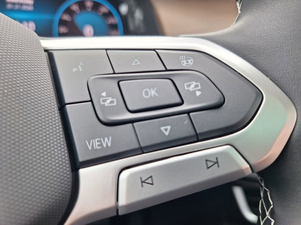 New 2026 Volkswagen Atlas SE image 14