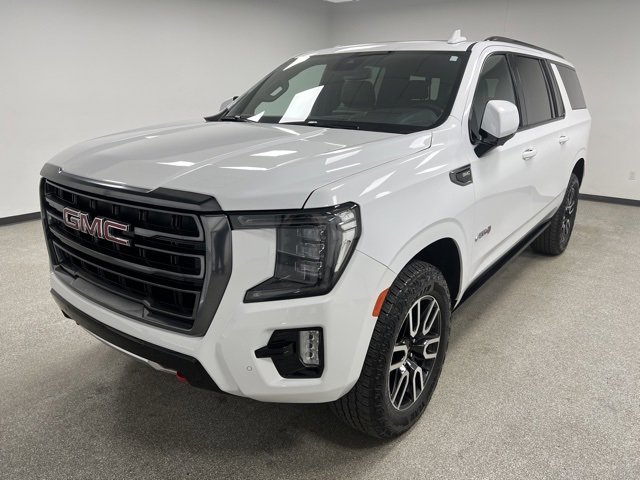 Used 2024 GMC Yukon XL AT4 image 4