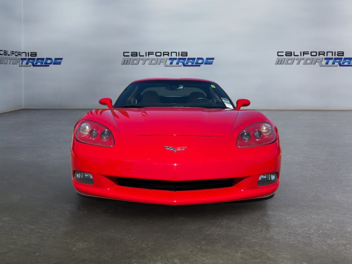Used 2007 Chevrolet Corvette Coupe w/ Preferred Equipment Group RWD image 2